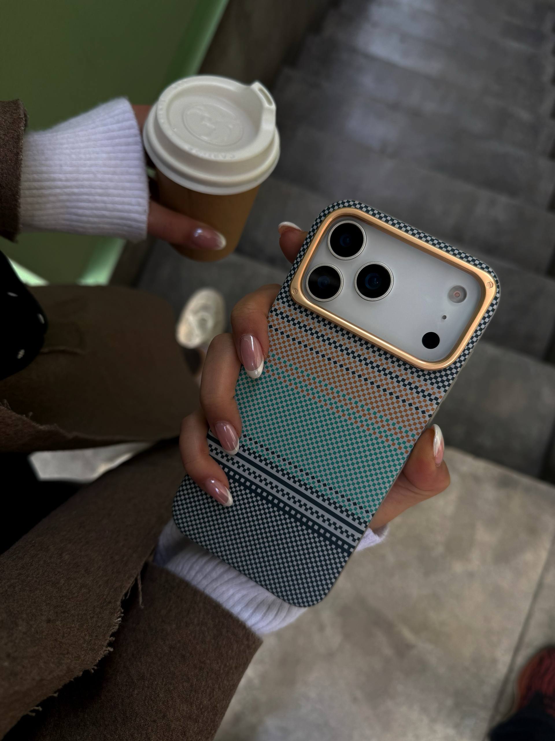 تصویر 2 محصول Linen Grid Case